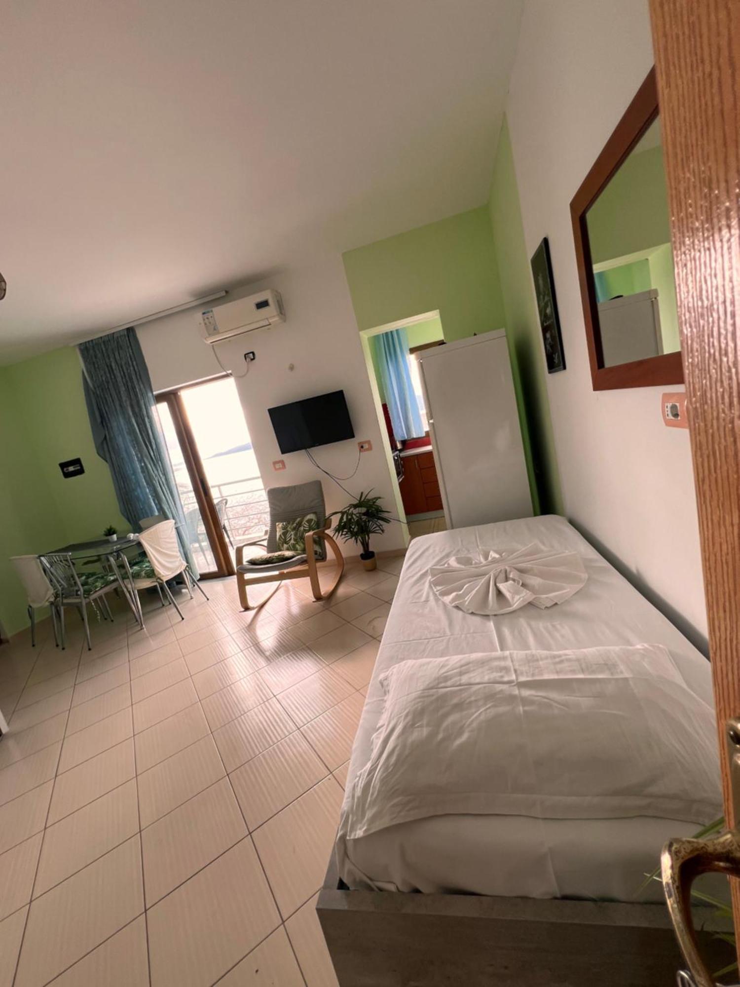 Majki Beach Apartments Σαράντα Εξωτερικό φωτογραφία