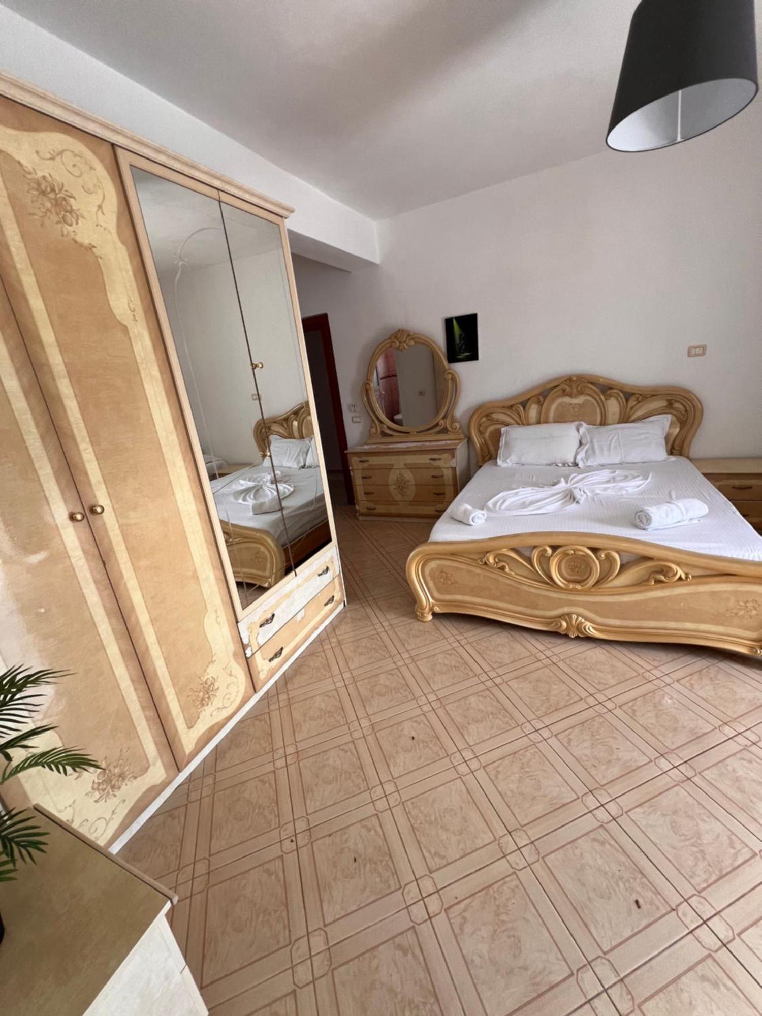 Majki Beach Apartments Σαράντα Εξωτερικό φωτογραφία