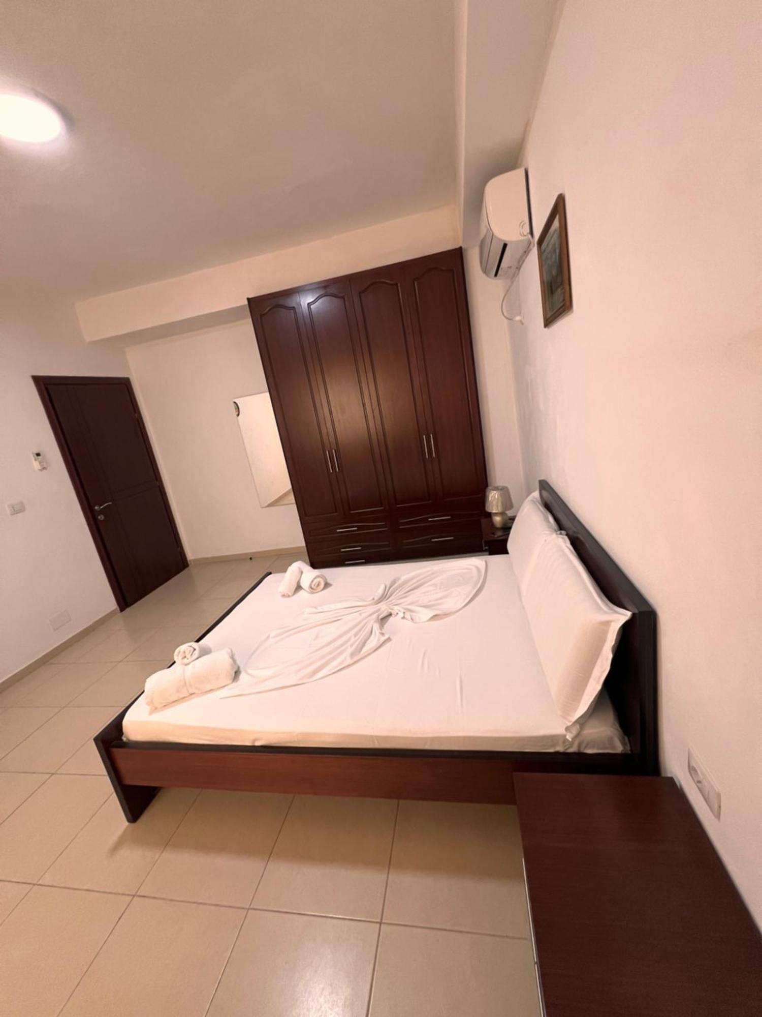 Majki Beach Apartments Σαράντα Εξωτερικό φωτογραφία